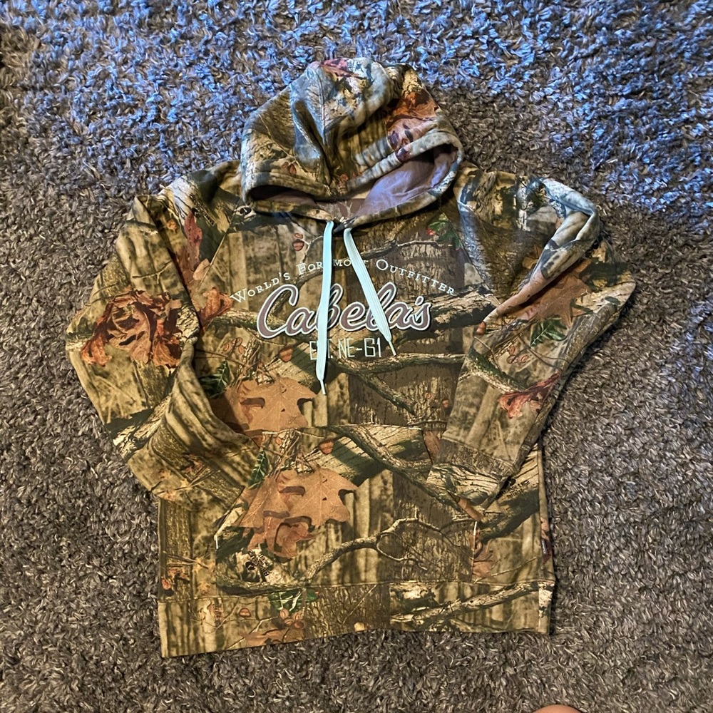Cabelas camo hoodie